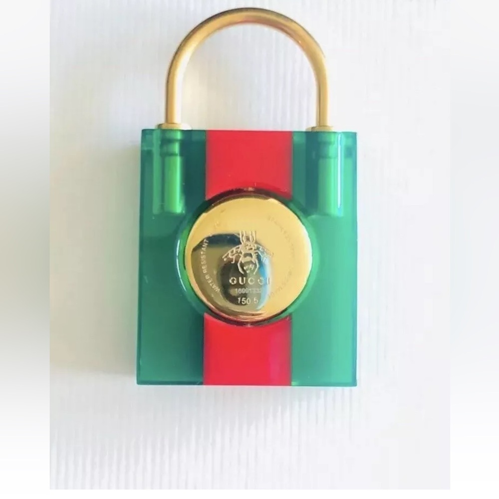 Gucci lock watch 100% authentic - Picture 7 of 8